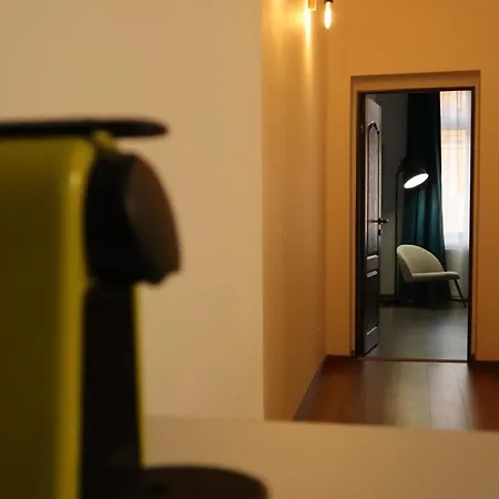 Apartment Hirooms *